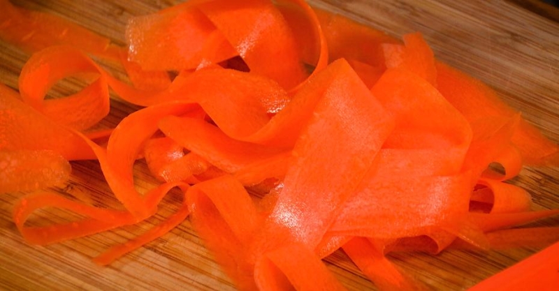 Кобб салат с сыром чеддер