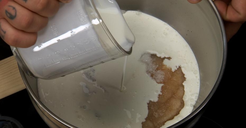 Коломенская коврижка с мороженым из печёных яблок