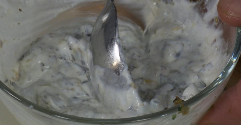 Варёная говядина с соусом цахтон