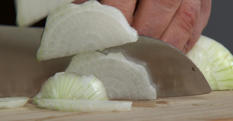 Селёдка маринованная в хересе и свекольном соке