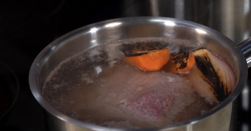 Варёная говядина с соусом цахтон