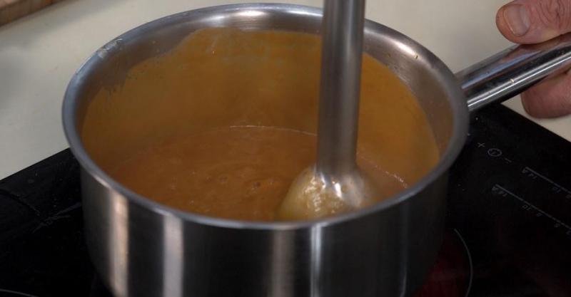 Томленая говяжья голяшка