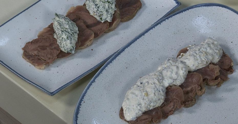 Варёная говядина с соусом цахтон