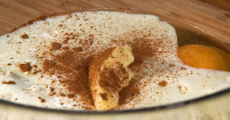 Панкейки с беконом и кленовым сиропом