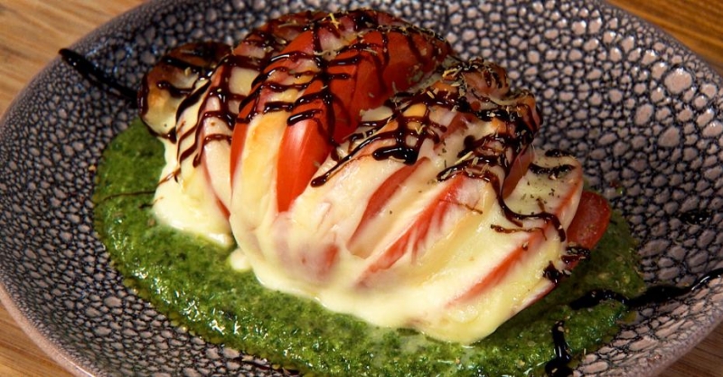 Версия салата капрезе