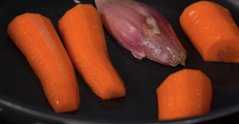 Варёная говядина с соусом цахтон