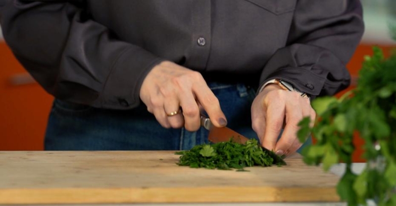 Курица с кускусом и овощами по-мароккански