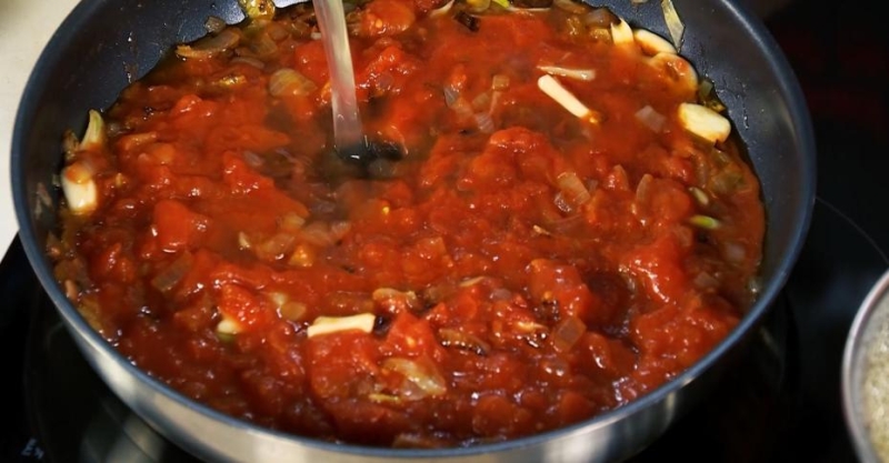 Курица с кускусом и овощами по-мароккански
