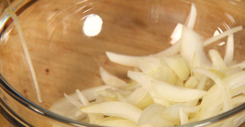 Гречка с мочёными яблоками и свёклой