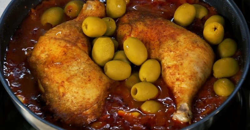 Курица с кускусом и овощами по-мароккански