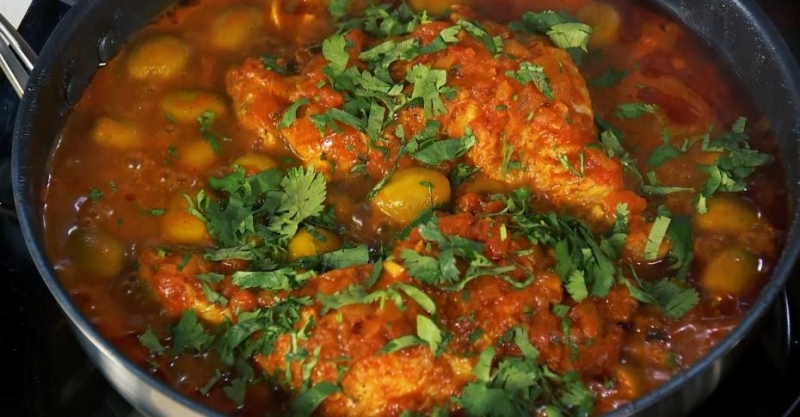 Курица с кускусом и овощами по-мароккански