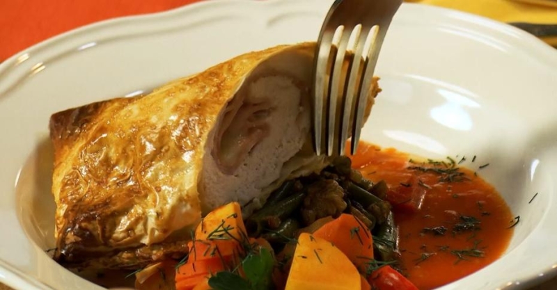 А-ля кордон  блю в лаваше с овощами