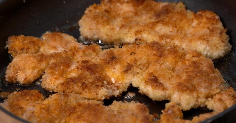 Хрустящая курочка с домашним соусом