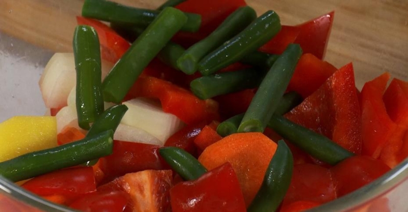 А-ля кордон  блю в лаваше с овощами