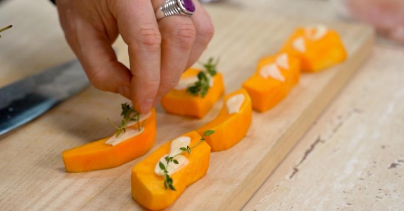Куриная грудка и тыква в аэрогриле