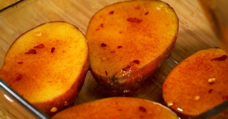 Картофель с пармезаном и овощами