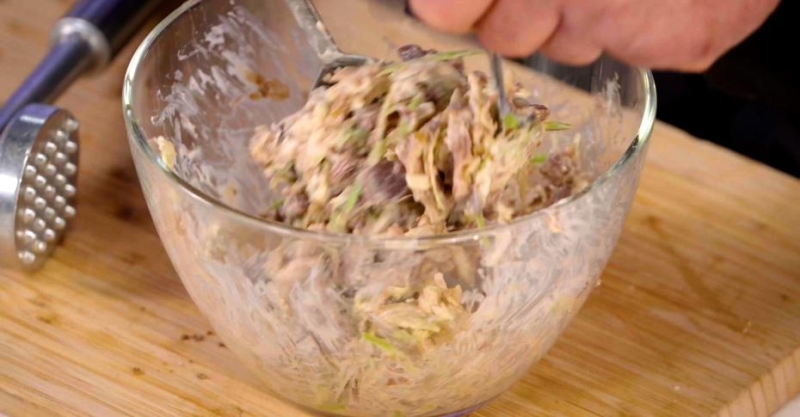 Салат с бараниной и редькой